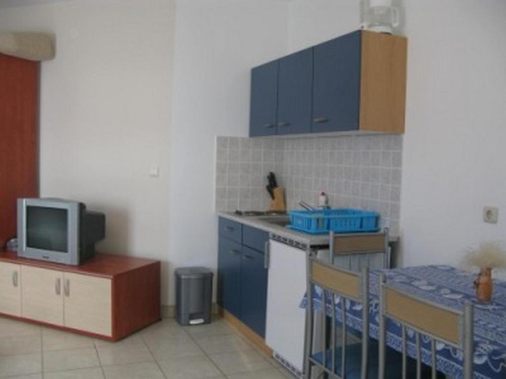 Apartments With A Parking Space Barbat, Rab - 16816 Barbat na Rabu المظهر الخارجي الصورة